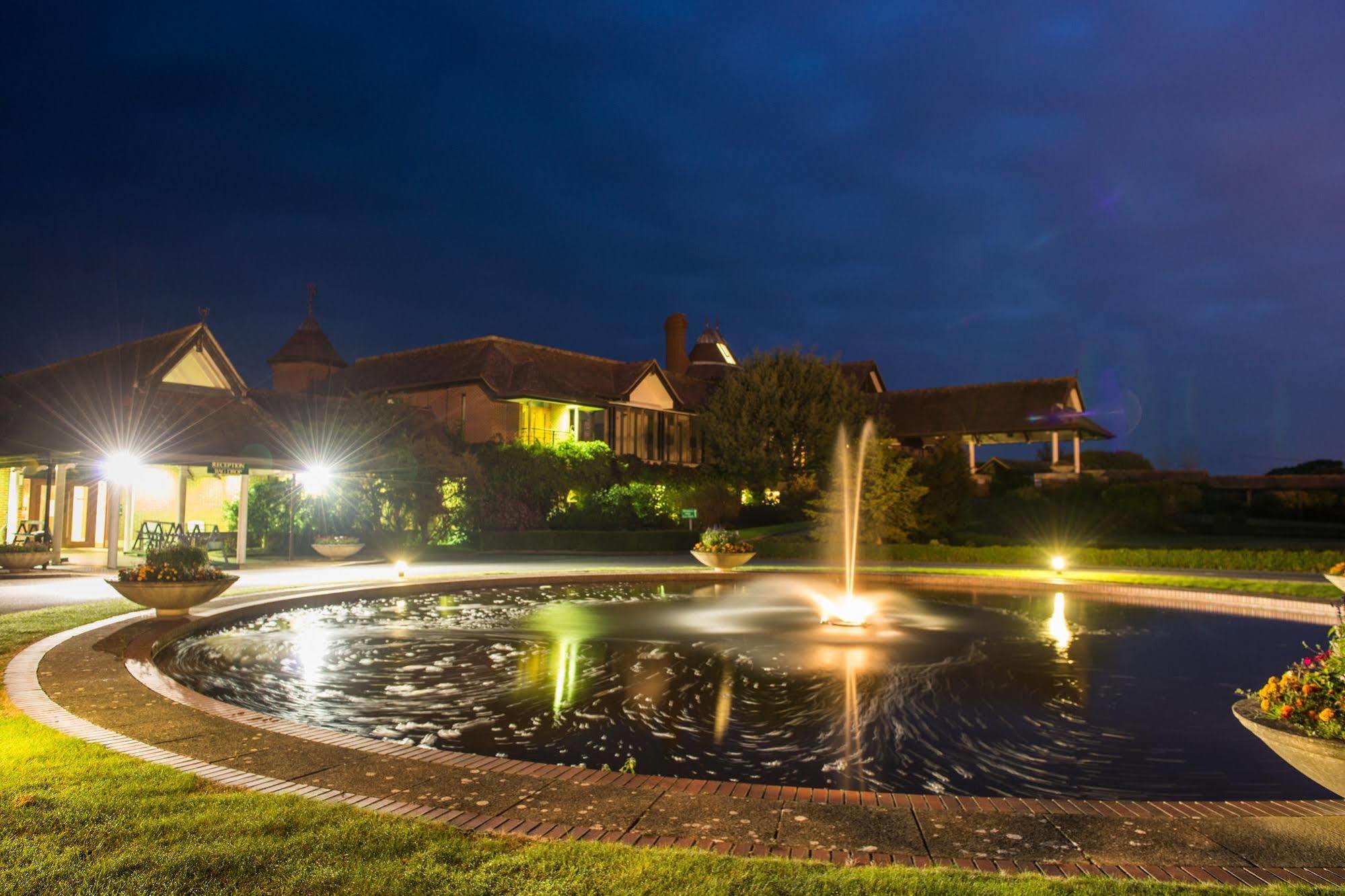 East Sussex National Hotel, Golf Resort & Spa Uckfield Exterior foto